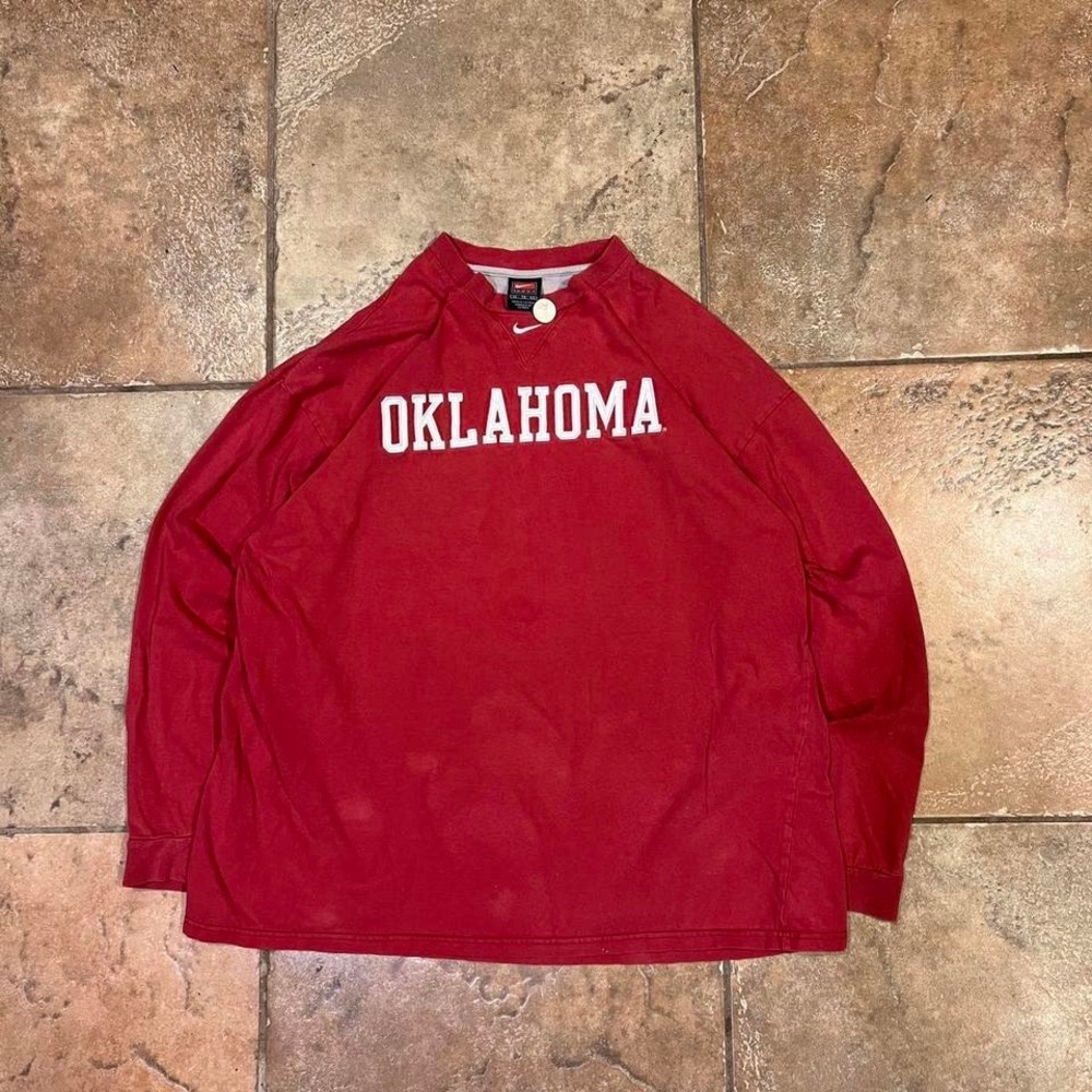 Nike center swoosh University of Oklahoma red crewneck long sleeve Men's size XL